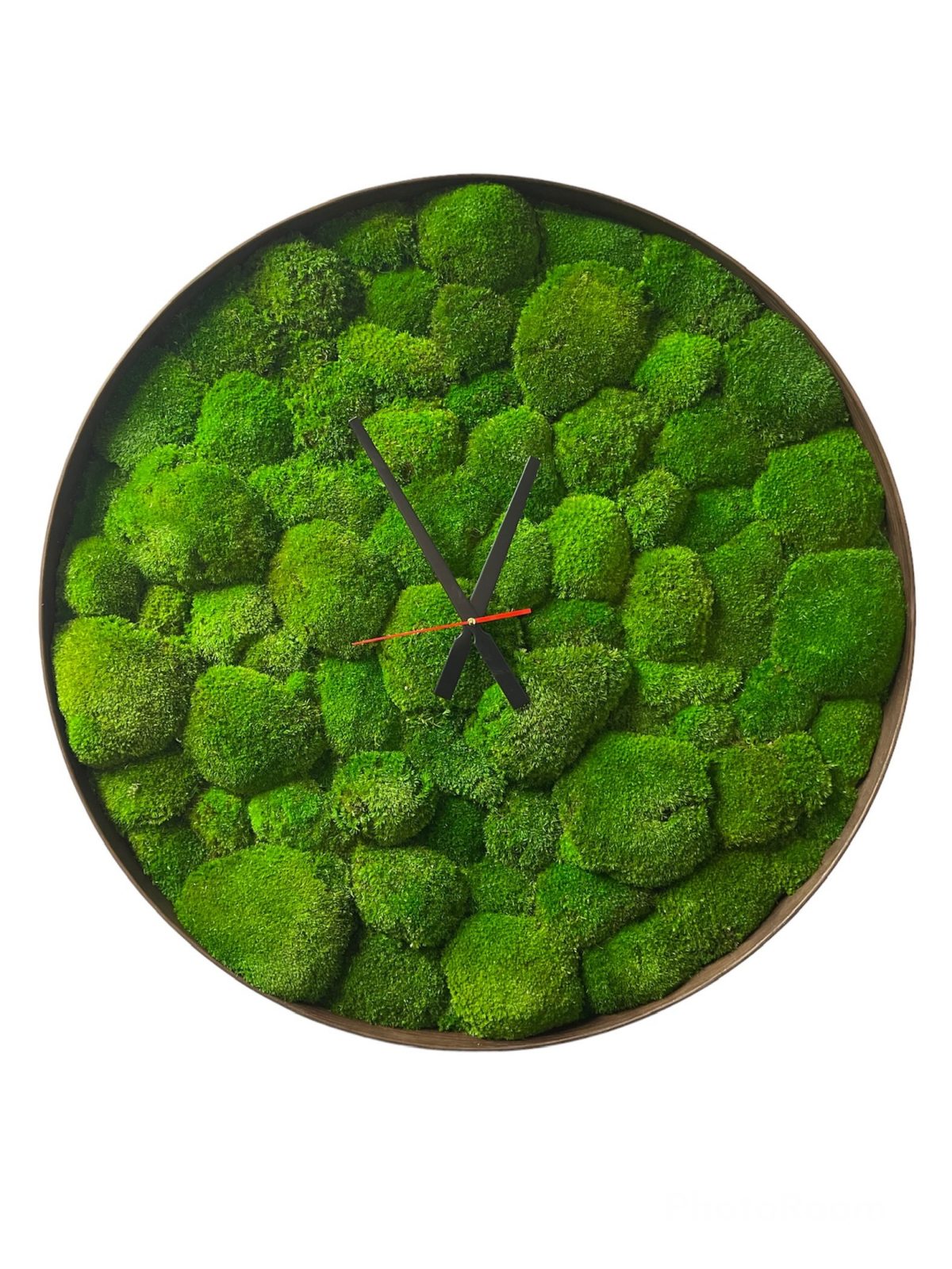 Runde Uhr mit Kugelmoos