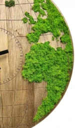 Round Holzuhr Weltkarte mit IslandMoos