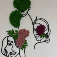 Mooskunst - Frauenporträt mit Moos