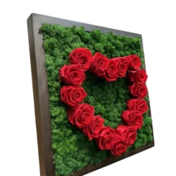 Moosherz mit Rosen – Islandmoos und rote Rosen