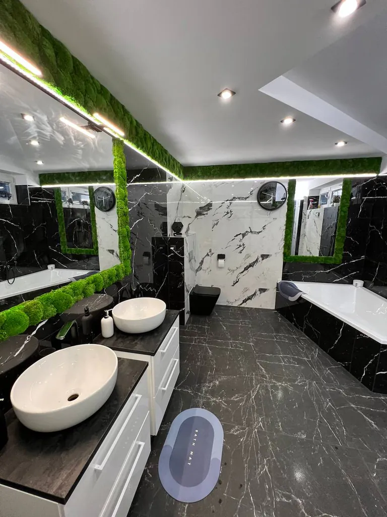 Badezimmer mit Moosakzenten