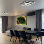 Moosbild mit Holz Akzenten und Pflanzen – Modernes LED Wandbild